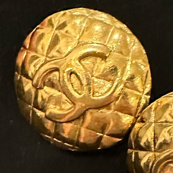 CHANEL COCO MARK CLIP ON BUTTON EARRINGS and LV Hair Clip - Picture 4 of 5